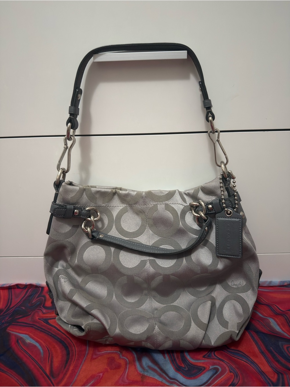 Vintage Y2K Coach Op Art Shimmer Sateen Maggie Hobo Shoulder Bag Grey Silver 🩶